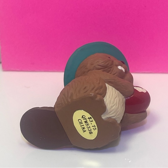 BNWT Vintage Hallmark Merry Miniature Pilgram Beaver Biting An Apple - Picture 6 of 12